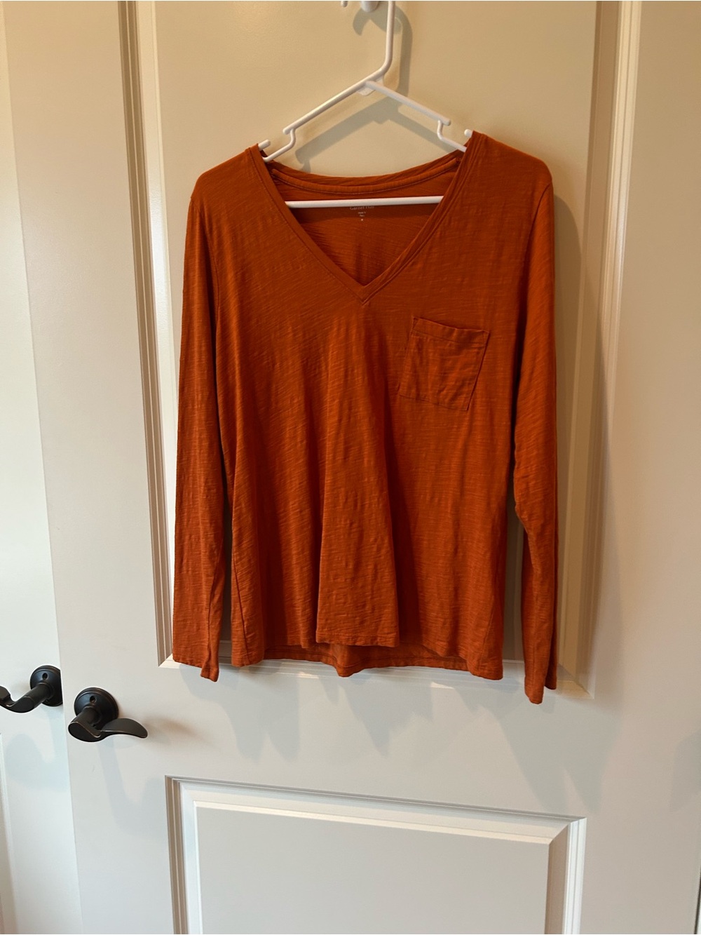 Garnet Hill Rust Long-Sleeve V-Neck Pocket Tee